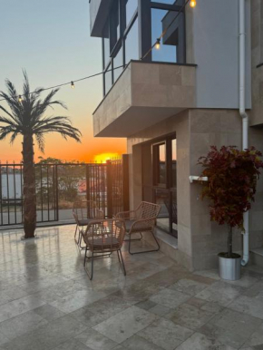 Ivon Apartments